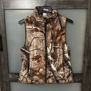 Realtree Women's Brown Camouflage Vest
